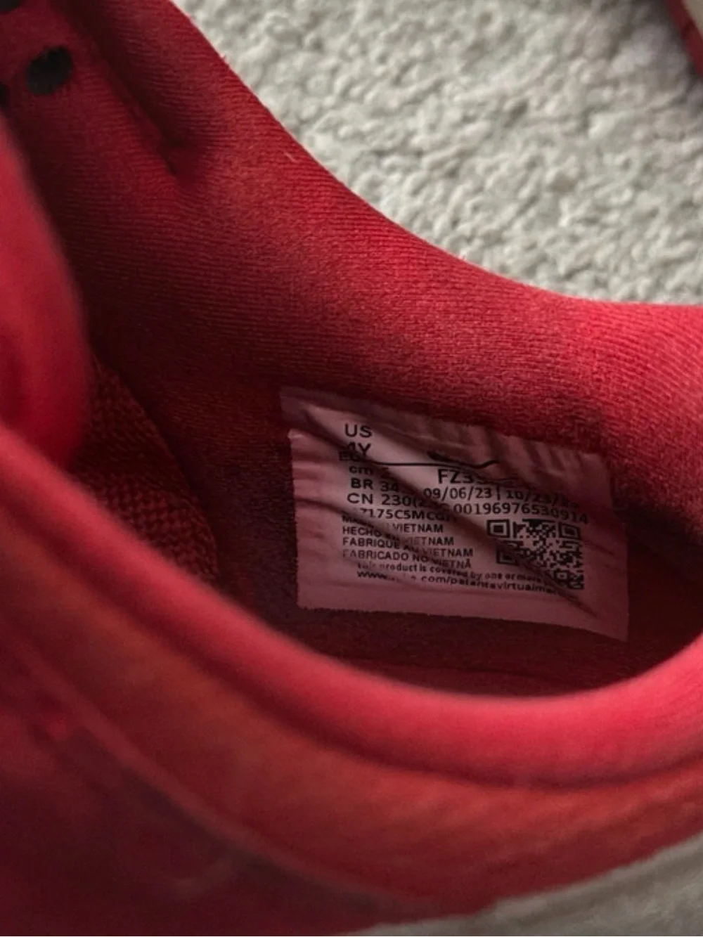 Nike shoes